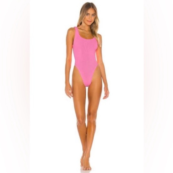 Hunza G Square Neck One Piece Swimsuit BUBBLEGUM Pink Monokini Crinkle OS - Picture 4 of 9